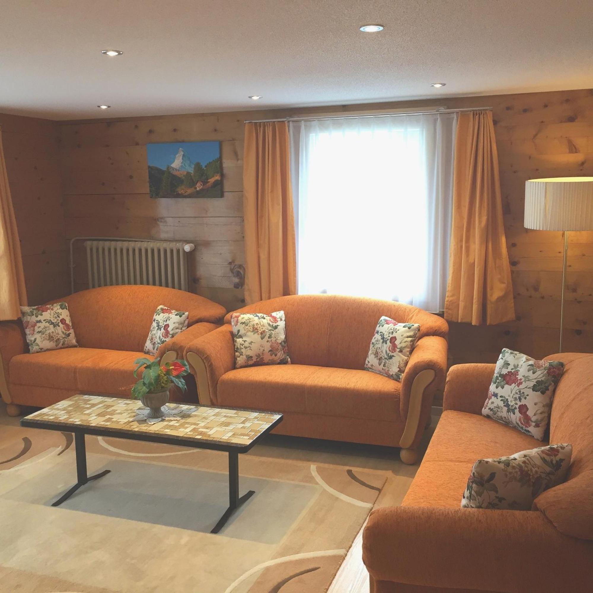 Sunnegga Apartment เกรเชิน ภายนอก รูปภาพ