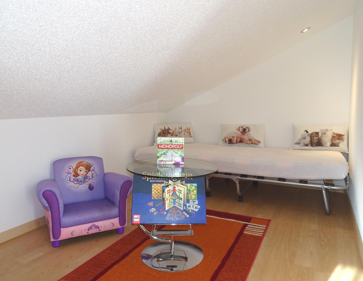 Sunnegga Apartment เกรเชิน ภายนอก รูปภาพ